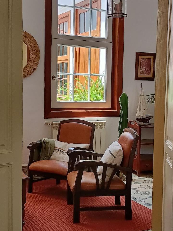 Casa Emblematica En Entorno De Cuento